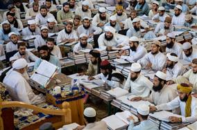 رهبران جدید طالبان افغانستان از فارغ التحصیلان مدرسه دارالعلوم حقانیه هستند